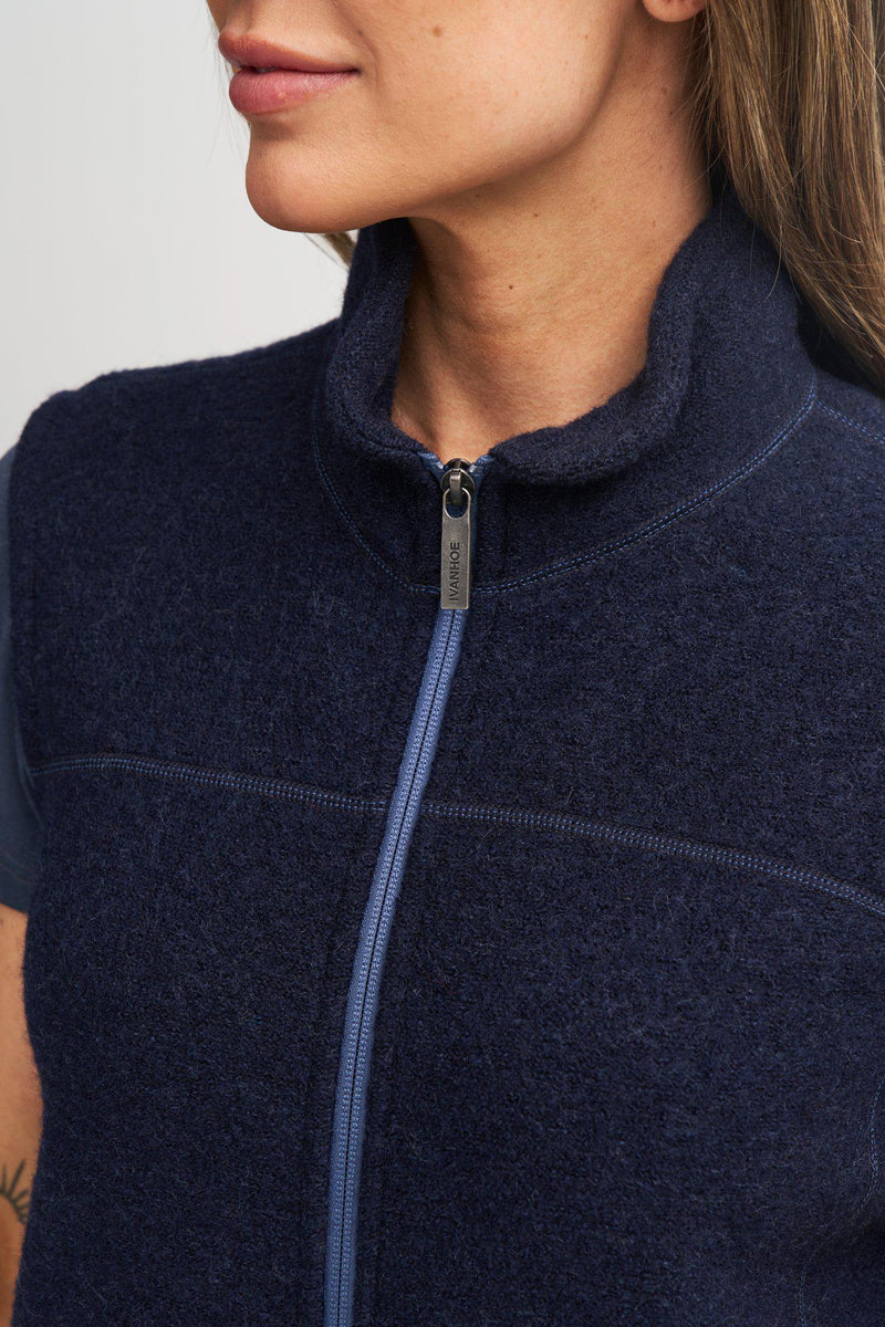 1100610002_Beata_Vest_6